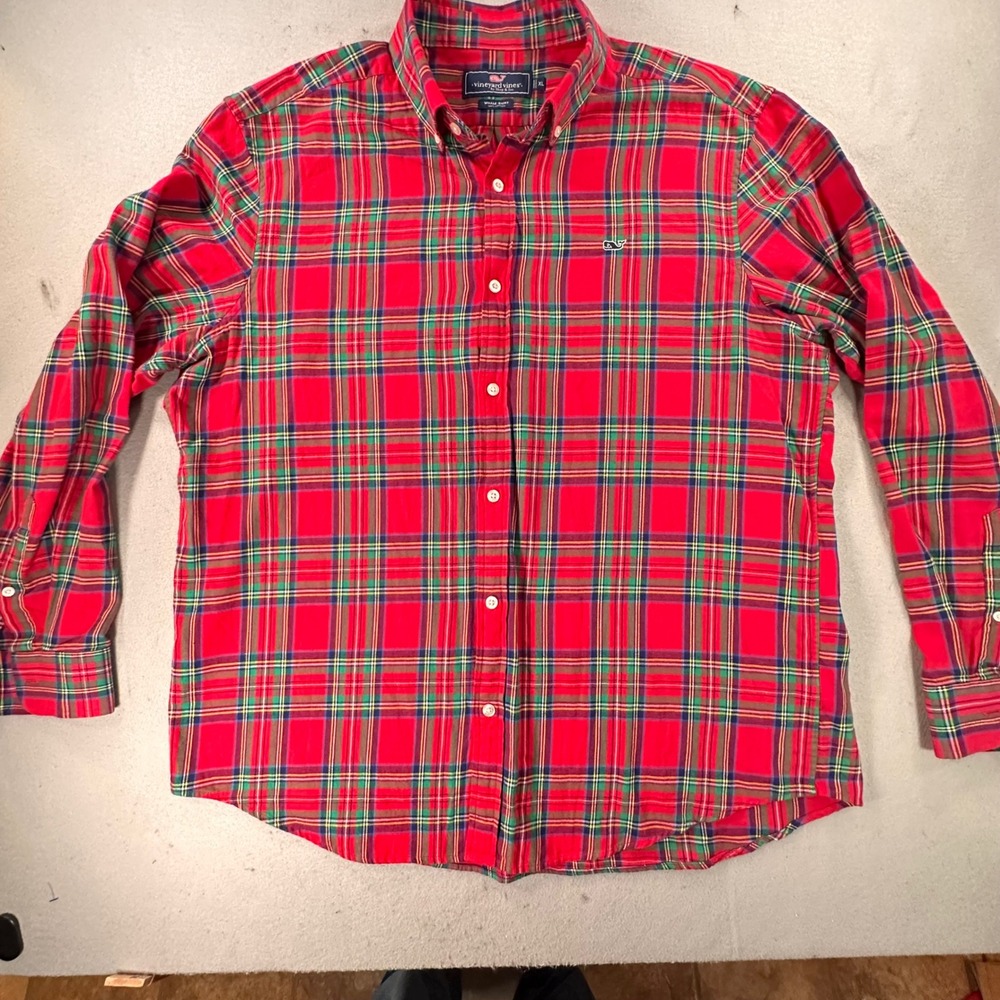 Vineyard Vines Mens XL Red Plaid Flannel Whale Shirt Tartan Button Down 1W000060